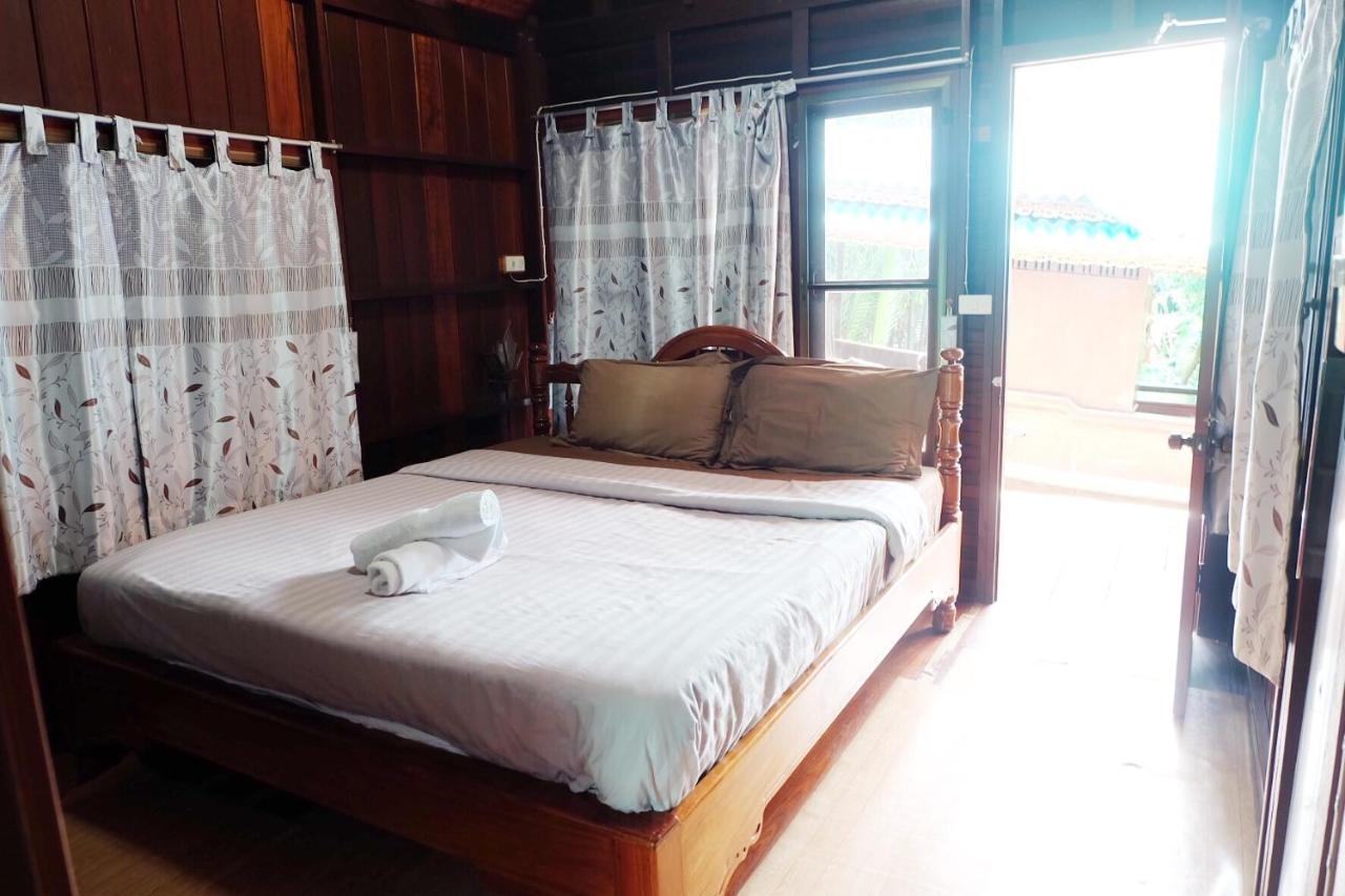 Ruennamyen Resort Amphawa Samut Songkhram Екстериор снимка