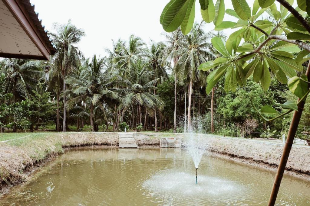 Ruennamyen Resort Amphawa Samut Songkhram Екстериор снимка