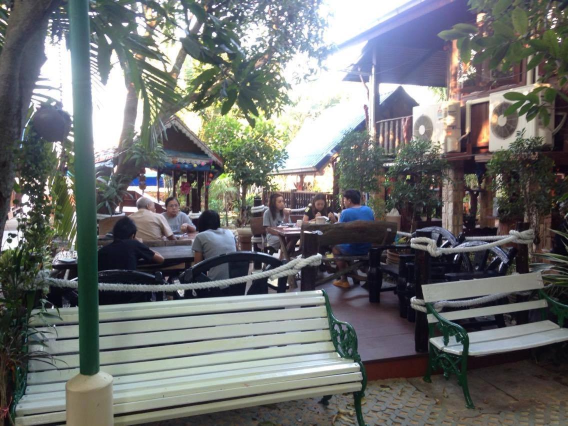 Ruennamyen Resort Amphawa Samut Songkhram Екстериор снимка