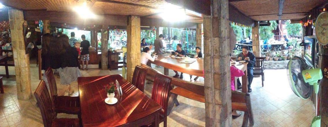 Ruennamyen Resort Amphawa Samut Songkhram Екстериор снимка
